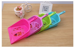 2元店熱銷灰斗簸箕 義烏市囿竹日用品商行的日用百貨批發(fā)指南